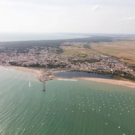 Apartman A 100m De La Avec Terrasse Et Parking Prive - Fr-1-194-304 La Tranche-sur-Mer