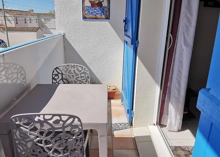 A 100m De La Avec Terrasse Et Parking Prive - Fr-1-194-304 Apartman